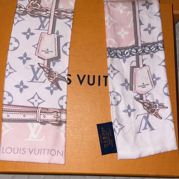 Louis Vuitton Bandeau - Picture 2 of 10